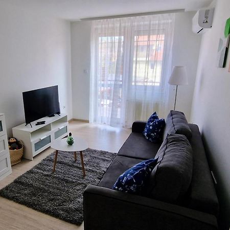 CILI Apartman Eger Apartment Bagian luar foto