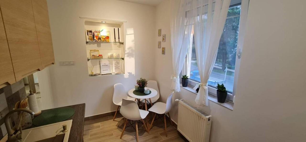 CILI Apartman Eger Apartment Bagian luar foto