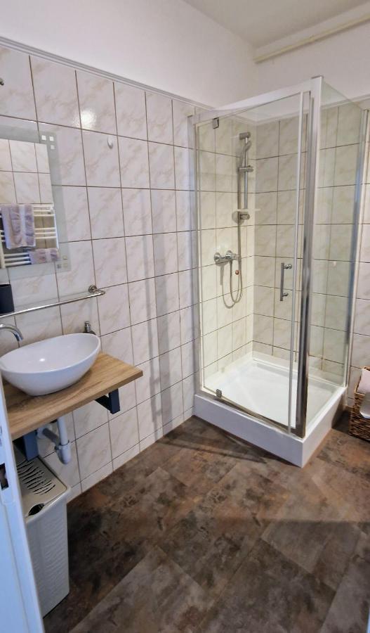 CILI Apartman Eger Apartment Bagian luar foto